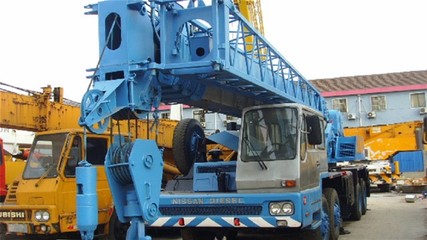 舟曲縣吊車出租 機(jī)械設(shè)備租賃經(jīng)驗豐富，助力工程順利進(jìn)行